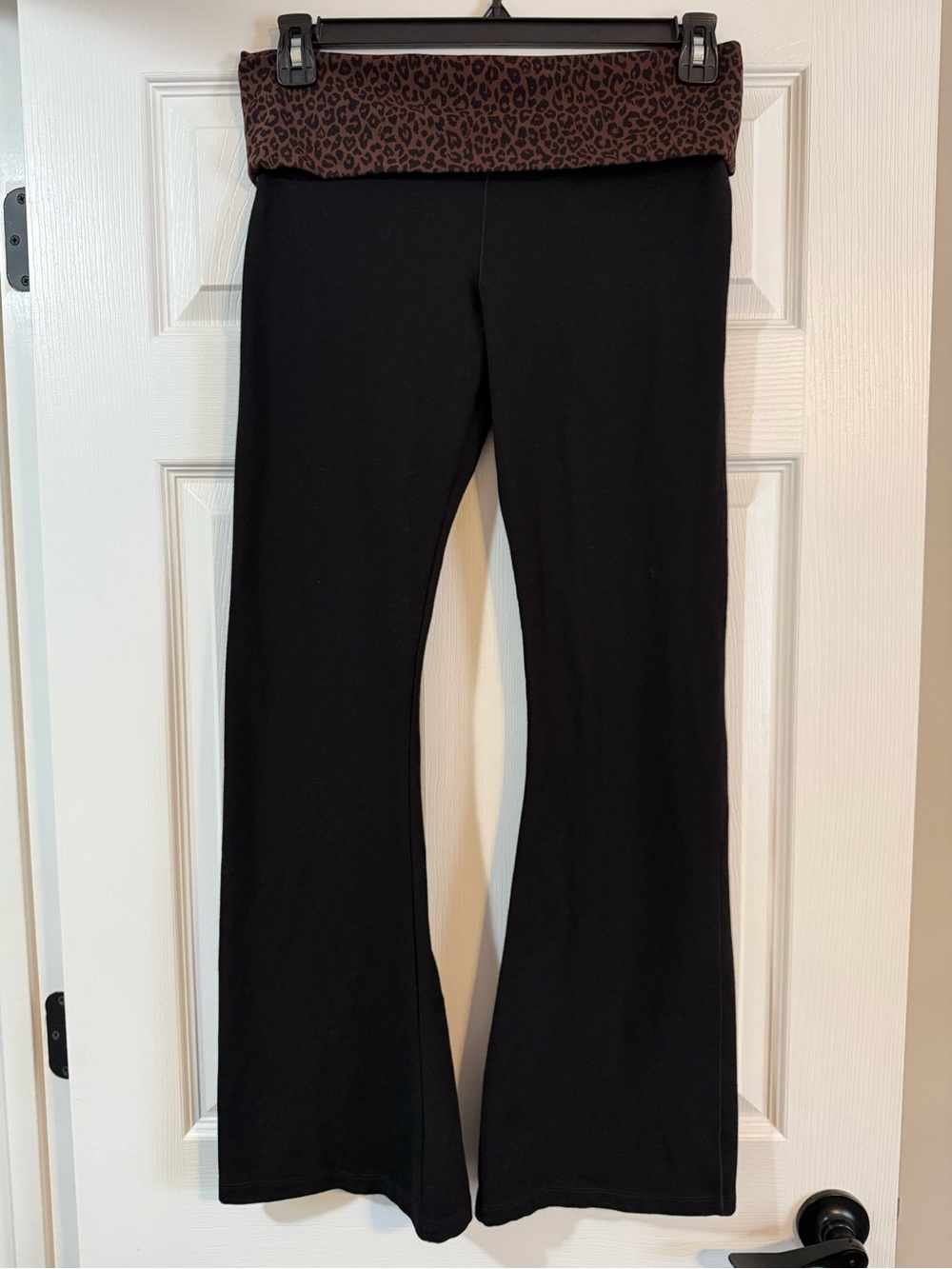 PINK Victoria's Secret Black Yoga pants with Brown Leopard Waistband